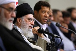 محفلی که قرار بود یادآور اتفاقی از تاریخ معاصر کشورمان باشد + فیلم