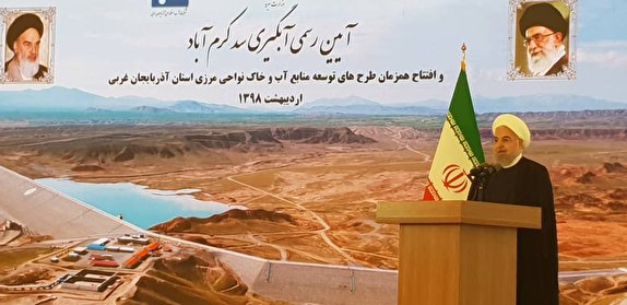 ملت ایران در برابر قلدرها تعظیم نمی کند