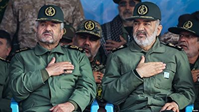 مراسم تودیع و معارفه فرماندهان قدیم و جدید سپاه پاسداران + فیلم