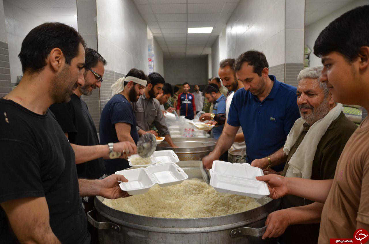 جاری شدن سیل ایثار در جای جای وطنم ایران همچنان ادامه دارد