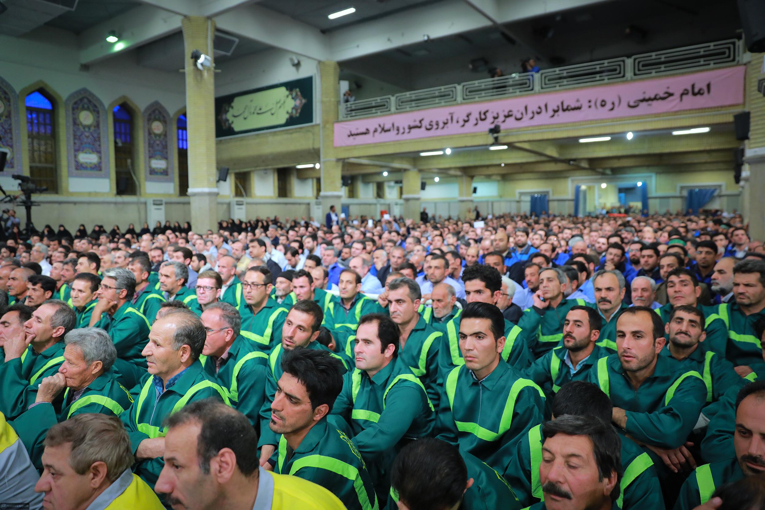 حضور کارگران فضای سبز شهرداری در دیدار امروز کارگران با رهبرانقلاب +عکس