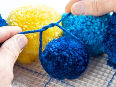 چگونه پادری منگوله&zwnj;ای درست کنیم؟