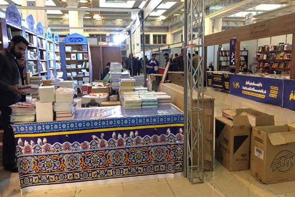 آنچه در نخستین نیمروز نمایشگاه کتاب تهران گذشت/ از افتتاح غرفه میهمان تا غرفه&zwnj;های بی&zwnj;نشان!