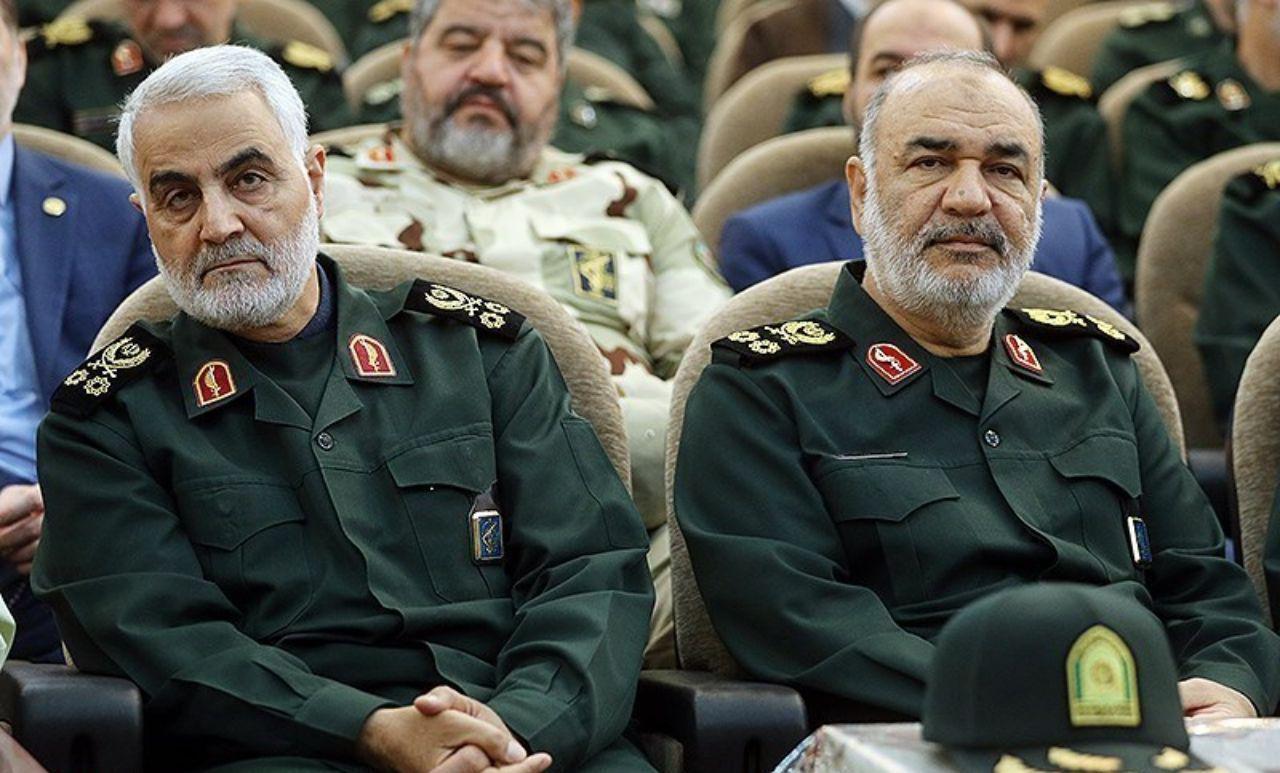 واکنش جالب سردار سلیمانی به خبرنگاری که قصد مصاحبه با وی را داشت +فیلم واکنش جالب سردار سلیمانی به خبرنگاری که قصد مصاحبه با وی را داشت +فیلم