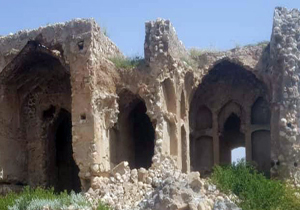 بارندگی دلیل ریزش کاخ کیومرث در داراب