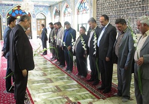 تجدید پیمان کارگران سمنان با شهدا