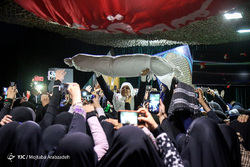 وداع با پیکر شهید مدافع حرم مهدی ثامنی راد