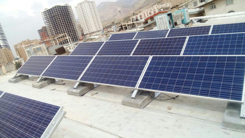 هر بام خانه یک کار آفرینی