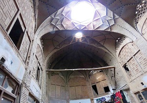 آغاز مرمت بازار تاریخی شهرضا