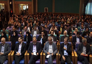 تجلیل از جوانان و کارگران نمونه سرخه