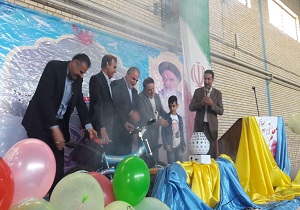 تجلیل از اقدام تحسن برانگیز دانش آموز ضیا آبادی