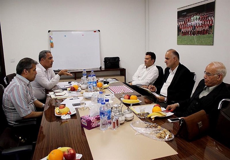 نشست هیئت مدیره پرسپولیس با حامی مالی برگزار شد
