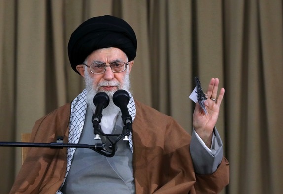 پست صفحه اینستاگرام رهبری در حمایت از کالای ایرانی در سال رونق تولید