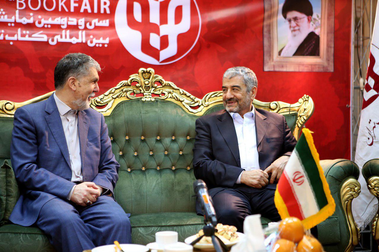 بازدید سردارجعفری از سی و دومین نمایشگاه بین المللی کتاب تهران