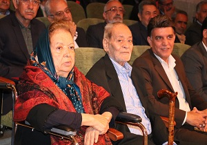 آئین نکوداشت دوتن از مفاخر ادبی و فرهنگی شهرستان خاتم برگزار شد