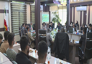 نشست اعضای شورای اسلامی مهاباد با معلمان و دانش آموزان