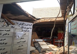 مصدوم شدن یک نفر بر اثر ریزش سقف مغازه کالای پزشکی در اهواز
