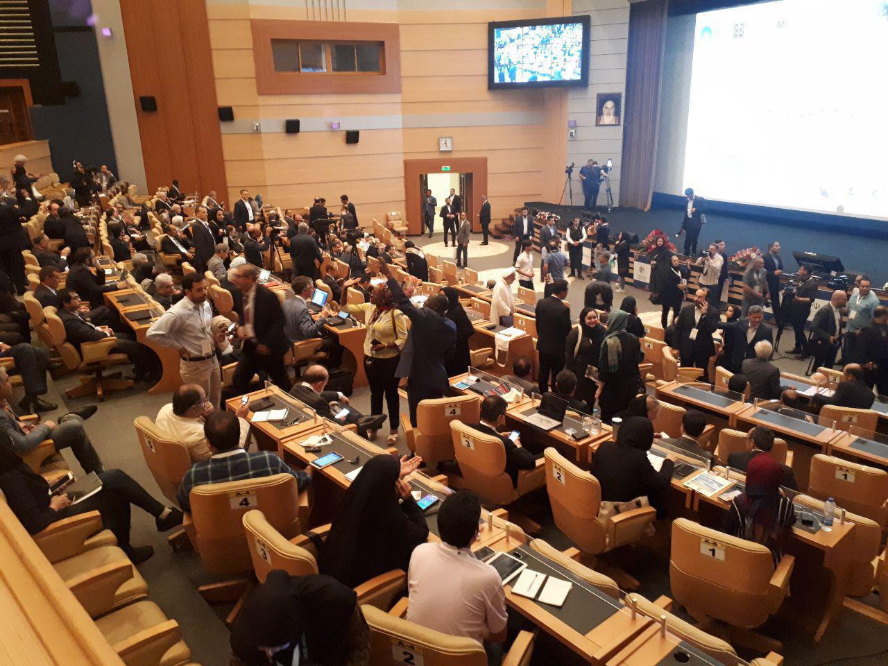 هفتمین نشست منطقهای مجمع جهانی سلامت در کیش آغاز شد هفتمین نشست منطقهای مجمع جهانی سلامت در کیش آغاز شد