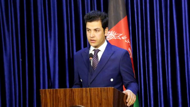 لوی جرگه مشروعیت ندارد زیرا نیمی از دولت و رهبران سیاسی در آن شرکت نمی کند