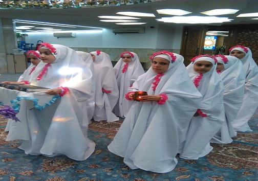 آئین جشن تکلیف دانش آموزان دختر سنندجی + تصاویر