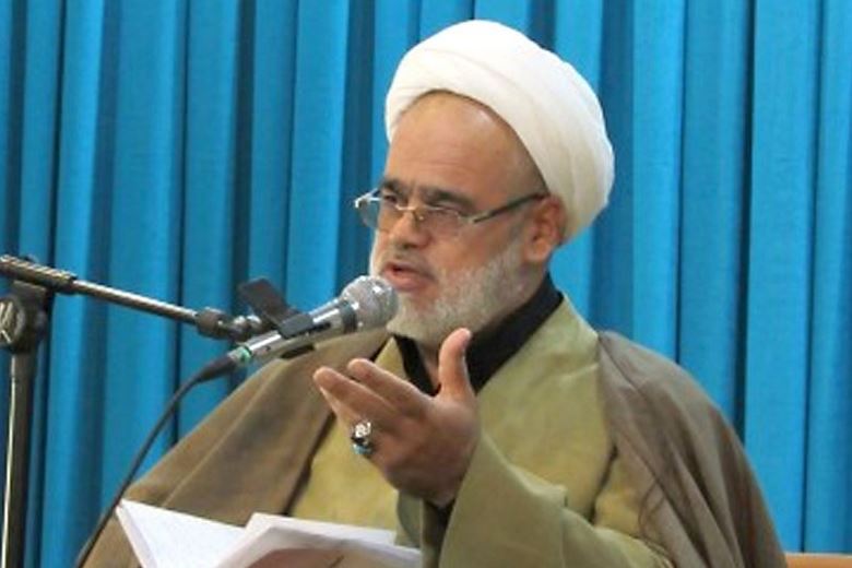 تشریح برنامه&zwnj;های هفته عقیدتی سیاسی در استان مرکزی / اجرای برنامه&zwnj;های قرآنی توسط نمایندگی، ولی فقیه در سپاه روح الله