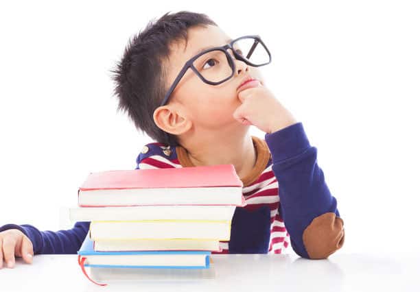 چگونه فرزندانمان را در ایام امتحانات به درس خواندن ترغیب کنیم؟