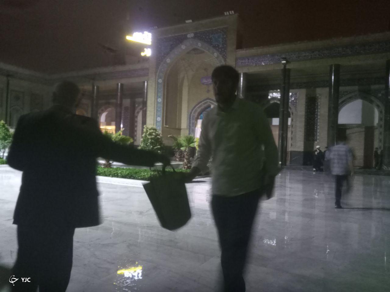 باز هم بارش رحمت الهی و باز هم دلدادگیهایی که گویی با باران عجین شده / اشکهایی که برای دوری از امام زمان (عج) ریخته شد باز هم بارش رحمت الهی و باز هم دلدادگیهایی که گویی با باران عجین شده / اشکهایی که برای دوری از امام زمان (عج) ریخته شد