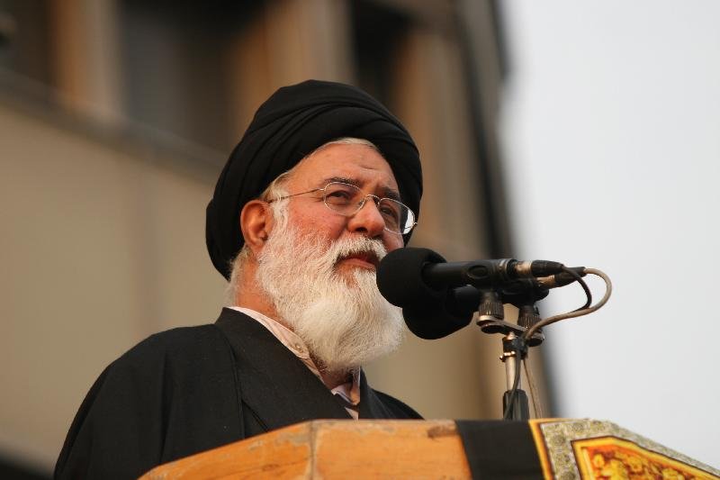 مشکلی که از ریزشی‌ها داریم از ضد انقلاب نداریم