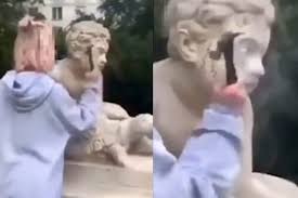 اقدام عجیب دختر جوان برای جمع کردن لایک در اینستاگرام! + فیلم//