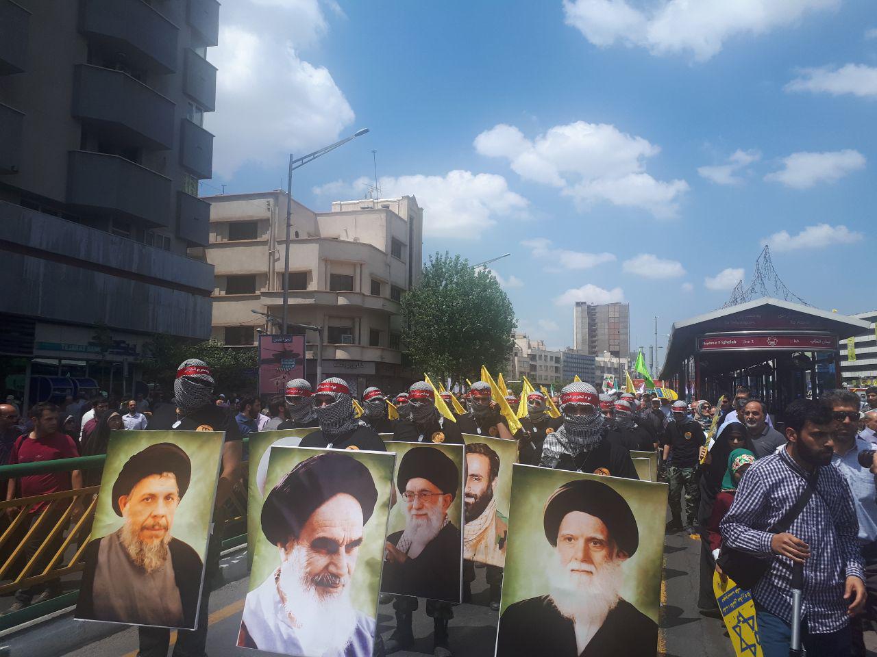 امروز همه آمدند؛ از مسئولان و اقلیت&zwnj;های مذهبی تا پیرزن ۱۰۰ ساله و نوجوانان رزمی&zwnj;کار/ پیام انگلیسی تهرانی&zwnj;ها به مردم جهان