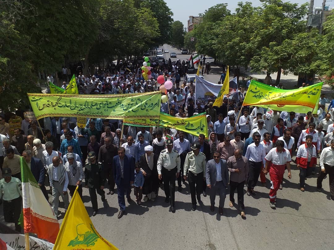 گرمای هوا راهپیمایان منوجانی را خانه نشین نکرد