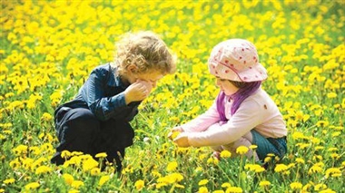 چرا کودکان باید در فضای باز بازی کنند؟