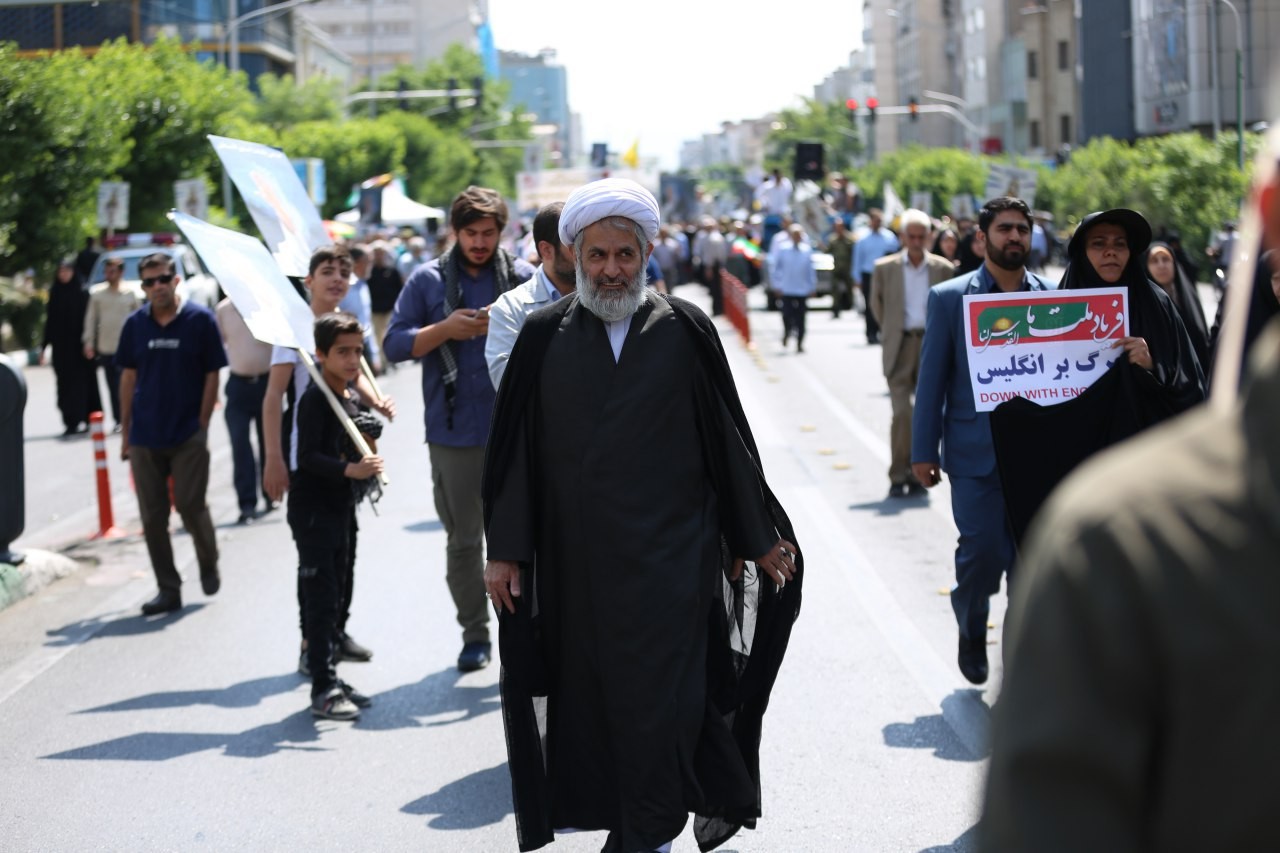 حضور حجت الاسلام طائب در جمع راهپیمایان روز قدس +تصاویر