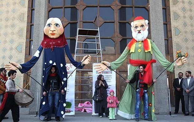 حضور عروسک های غول پیکر در جشنواره ملی پویانمایی