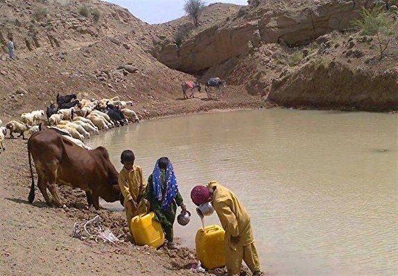 هوتگها یا برکه های آب استخر مرگ کودکان معصوم هوتگها یا برکه های آب استخر مرگ کودکان معصوم