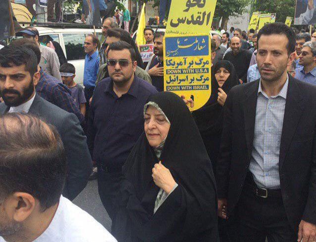 امروز همه آمدند؛ از مسئولان و اقلیت&zwnj;های مذهبی تا پیرزن ۱۰۰ ساله و نوجوانان رزمی&zwnj;کار/ پیام انگلیسی تهرانی&zwnj;ها به مردم جهان