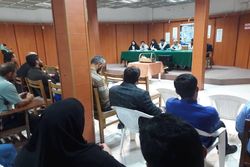 خوانش نمایش نامه سرداران واقعی در آستارا