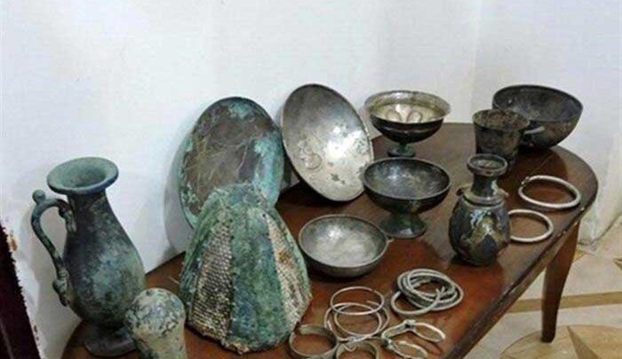 قاچاقچی عتیقه در دام پلیس