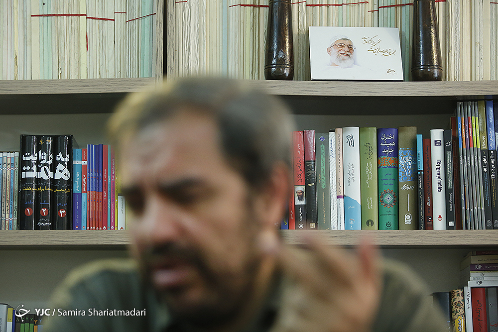 اینکه می&zwnj;گویند شاه ظرف دو روز عراق را تسلیم کرد، شایعات فضای مجازی است/ ادعای واهی اصلاح&zwnj;طلبان در حمایت یک کشور عربی برای گرفتن غرامت از عراق/ما در بدترین حالت فعلی، از بهترین حالتِ سال ۶۱ جلوتریم