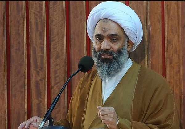 نفوذ روشنفکری بیمارگونه در جامعه منجر به ولنگاری فرهنگی می شود