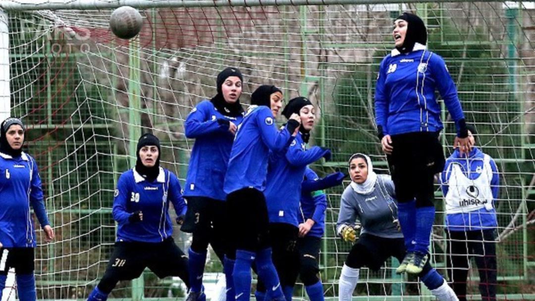 فوتبال بانوان و چالش جدید؛ورود آقایان مجاز است