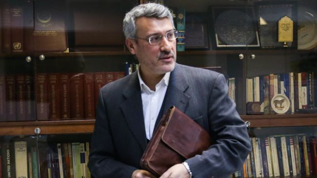 آمریکا تحت فشار افکار عمومی تأمین مالی یک&zwnj;حساب توئیتری برانداز نظام ایران را قطع کرد