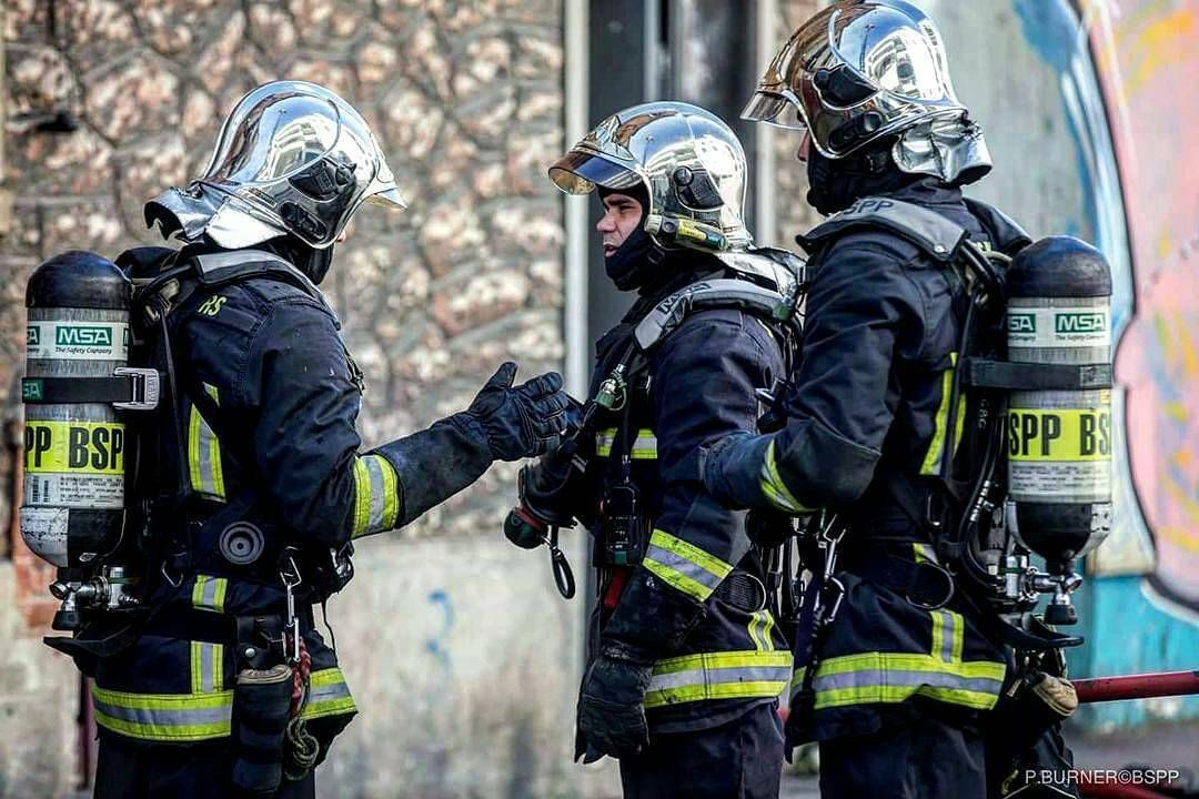 ۱۴ مجروح در آتش&zwnj;سوزی ساختمانی در فرانسه