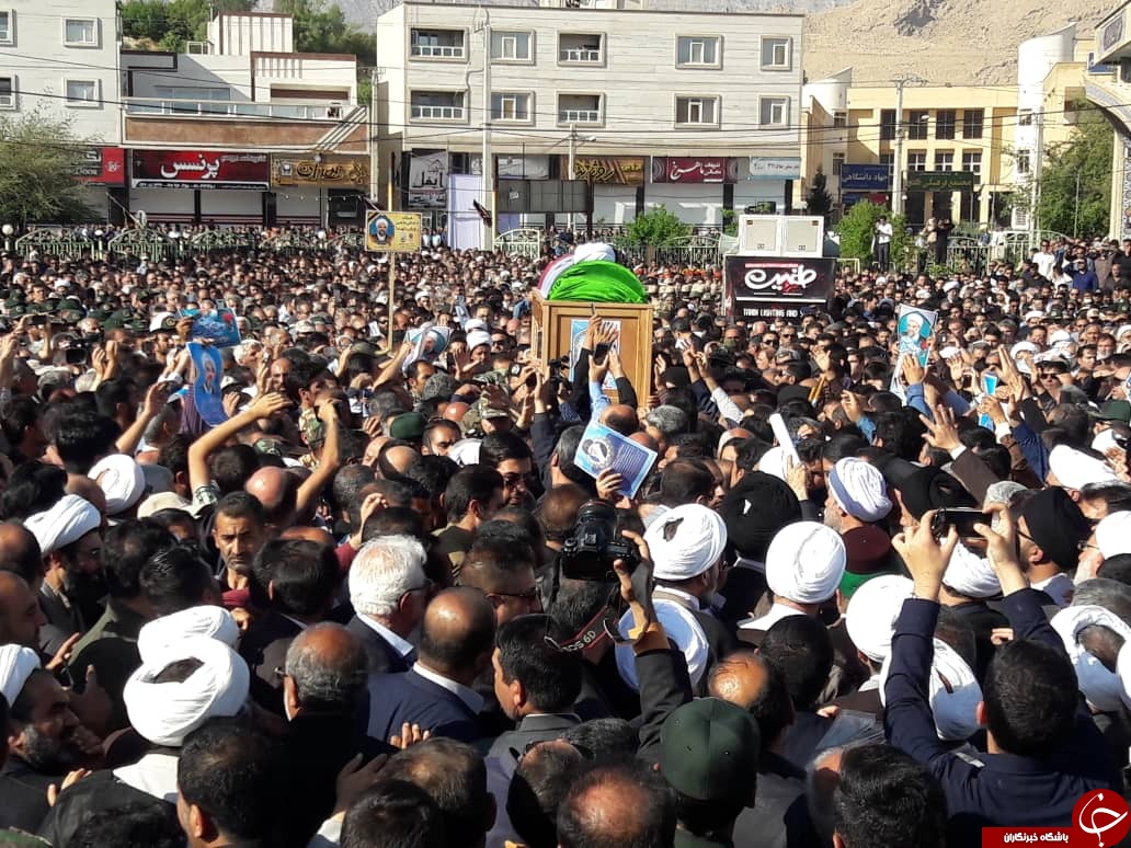 مراسم تشییع امام جمعه شهید کازرون + تصاویر مراسم تشییع امام جمعه شهید کازرون + تصاویر