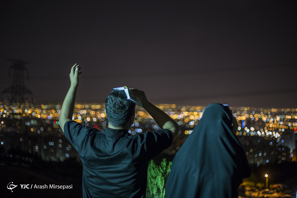 تعطیلی عجیب امامزاده ها، مساجد و هیئتهای شمال و غرب تهران / خاک غربتی که در برخی مناطق تهران جا خوش کرده است تعطیلی عجیب امامزاده ها، مساجد و هیئتهای شمال و غرب تهران / خاک غربتی که در برخی مناطق تهران جا خوش کرده است