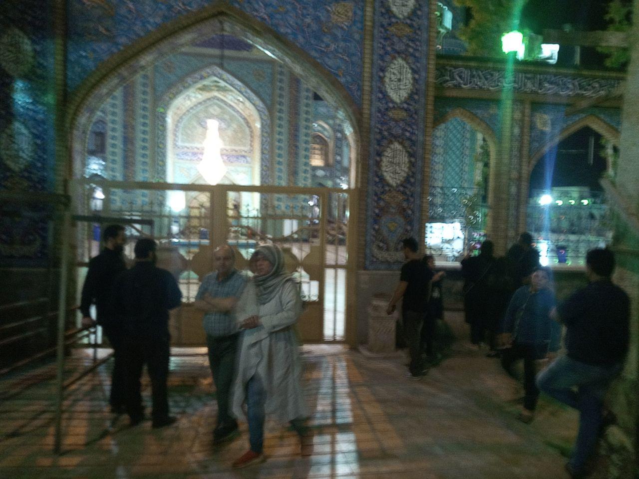 تعطیلی عجیب امامزاده ها، مساجد و هیئتهای شمال و غرب تهران / خاک غربتی که در برخی مناطق تهران جا خوش کرده است تعطیلی عجیب امامزاده ها، مساجد و هیئتهای شمال و غرب تهران / خاک غربتی که در برخی مناطق تهران جا خوش کرده است