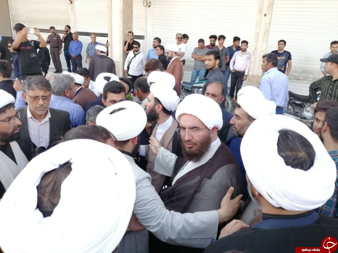 مراسم تشییع امام جمعه شهید کازرون + تصاویر مراسم تشییع امام جمعه شهید کازرون + تصاویر