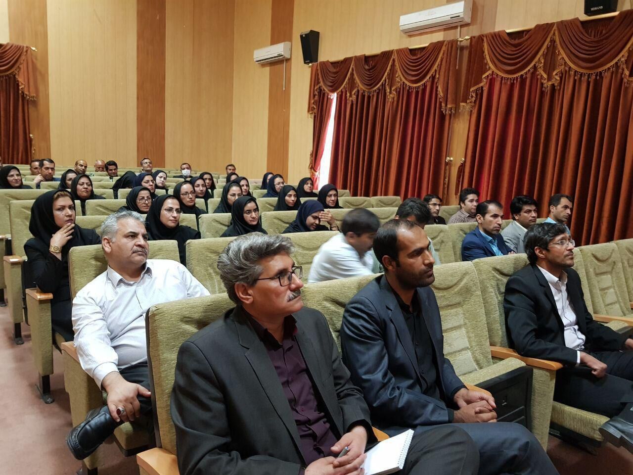 کارگاه آموزشی تخلیه تلفنی در سازمان محیط زیست سیستان و بلوچستان برگزار شد