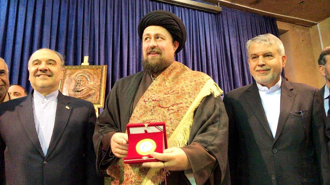 دیدار جامعه ورزش و&zwnj;جوانان با یادگار امام راحل(ره)