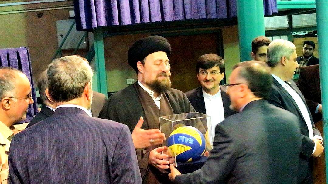 دیدار جامعه ورزش و&zwnj;جوانان با یادگار امام راحل(ره)